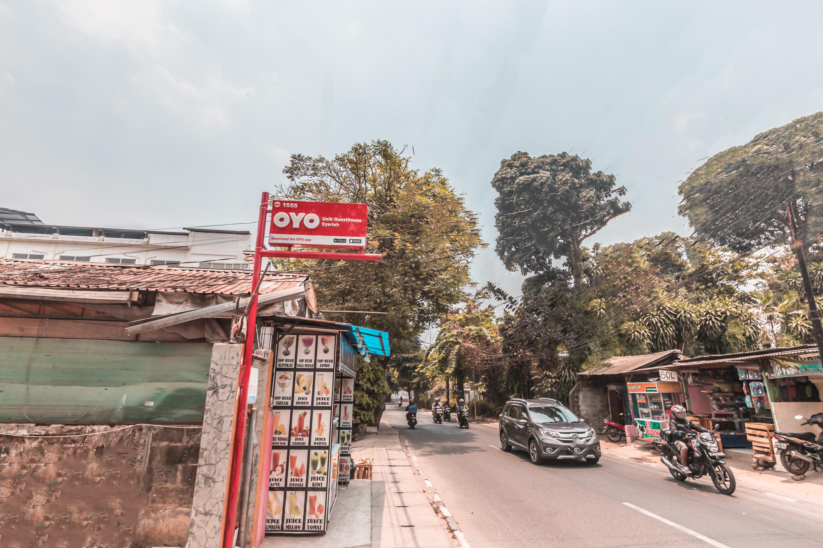 OYO 1555 Unik Guesthouse Syariah Jakarta Bagian luar foto
