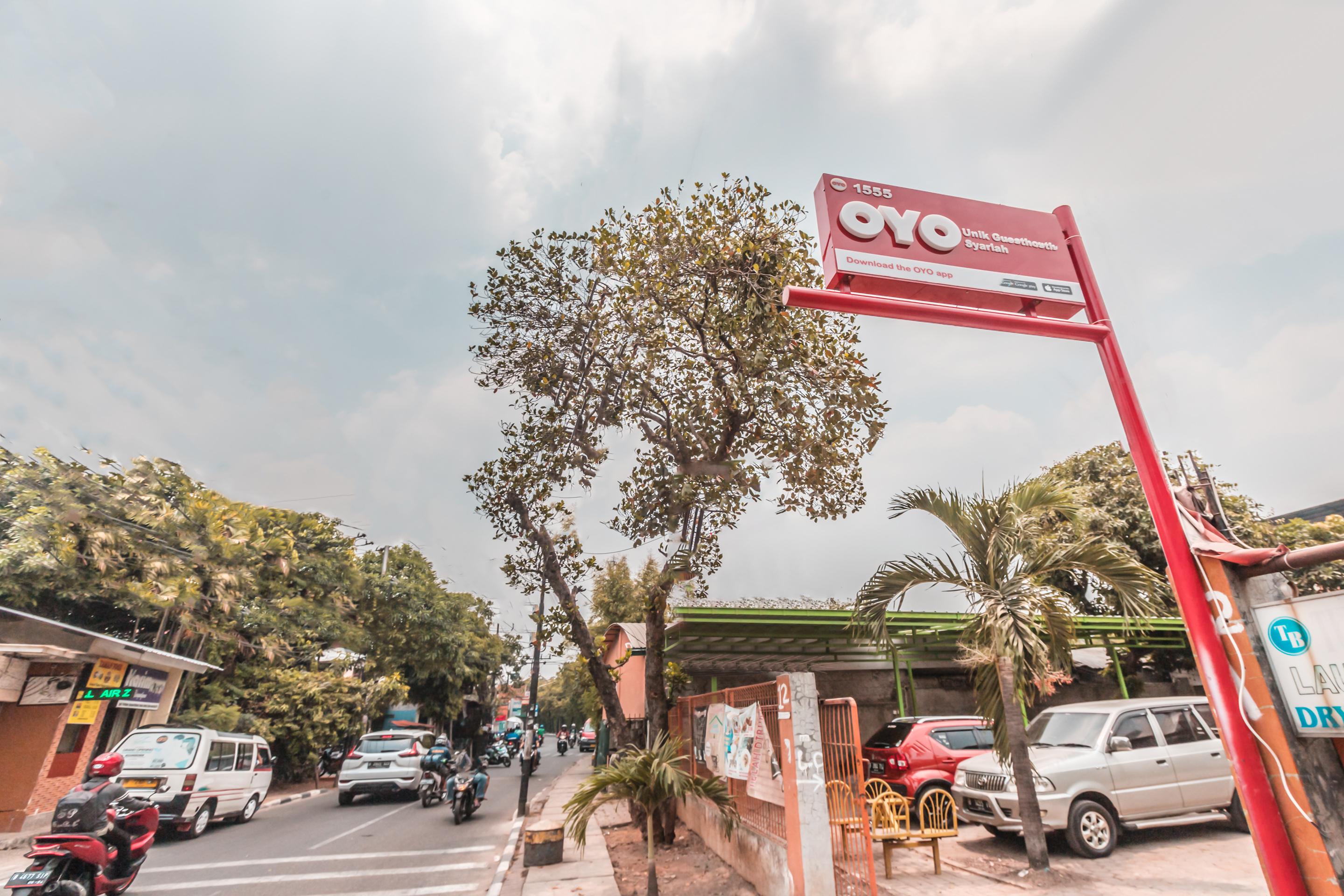 OYO 1555 Unik Guesthouse Syariah Jakarta Bagian luar foto