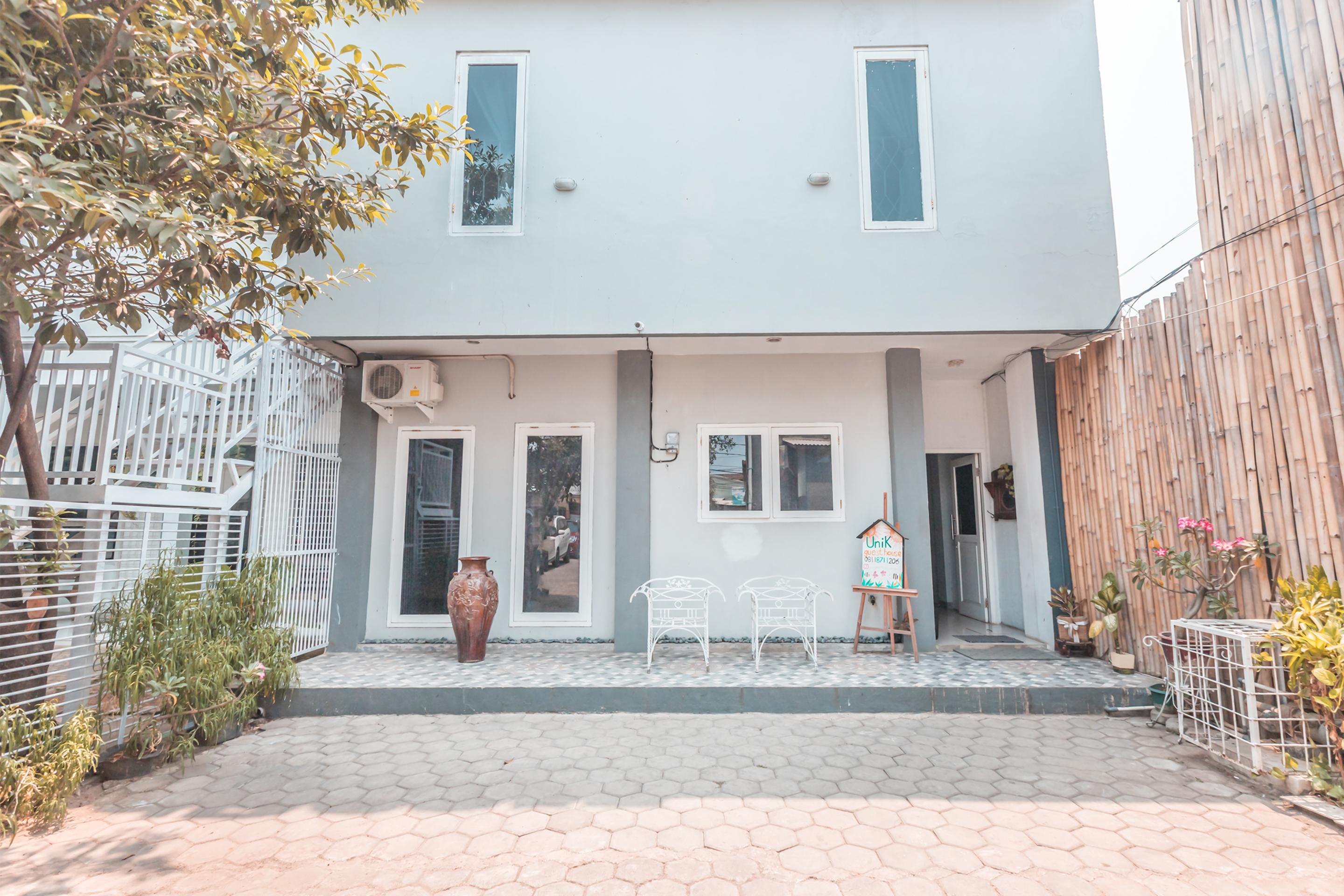 OYO 1555 Unik Guesthouse Syariah Jakarta Bagian luar foto